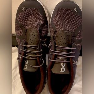 On Cloud Men’s shoes size 9 brand new no box no tags
